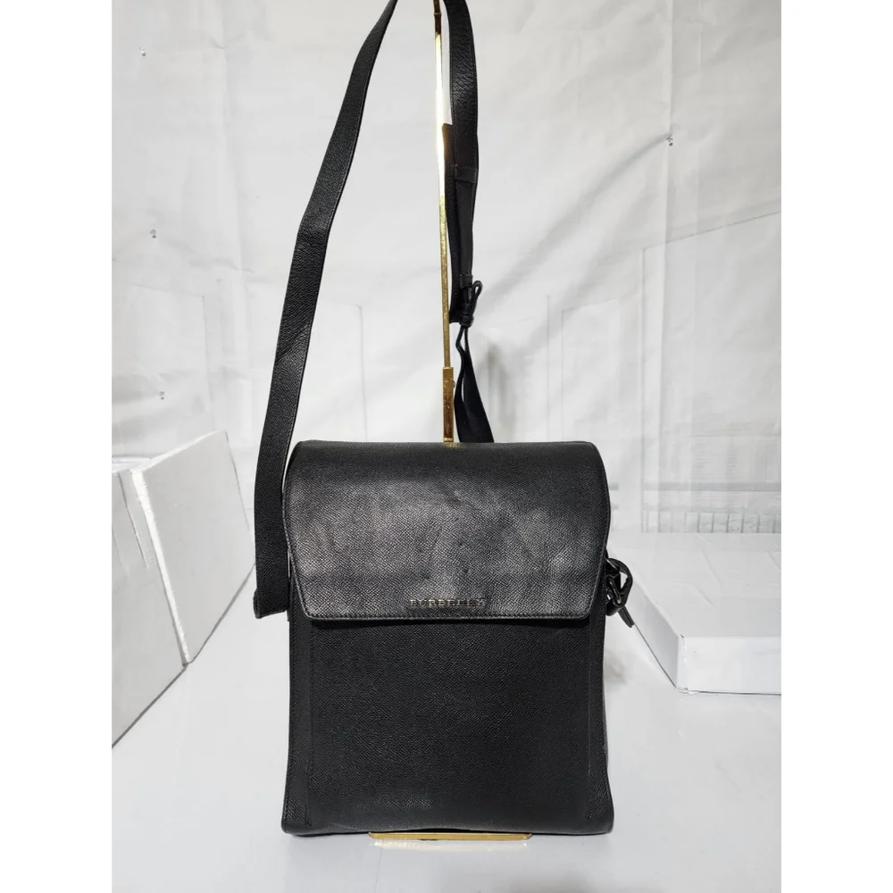 Burberry Leather Small Shaldon Messenger/Crossbody Bag Black